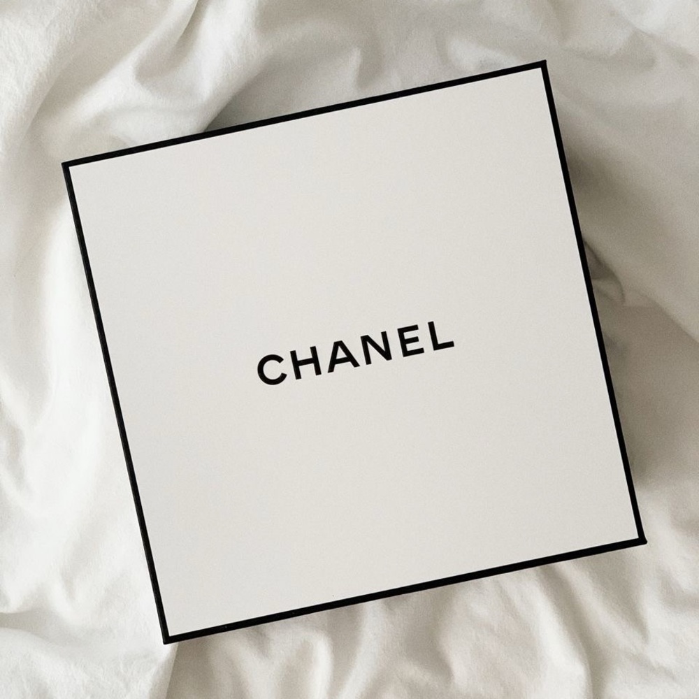 Chanel White Gift Box